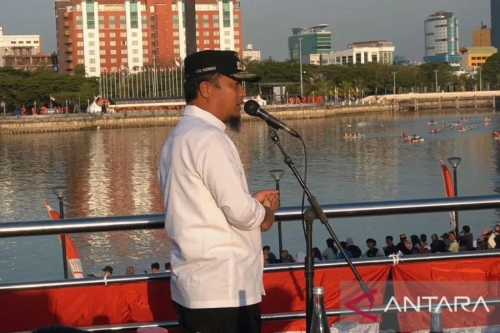 Gubernur Sulawesi Selatan, Andi Sudirman Sulaiman (foto: Antara)