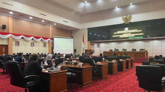 Rapat Paripurna Pengambilan Keputusan DPRD Atas Penetapan Program Pembentukan Peraturan Daerah Tahun 2023. (.ist)