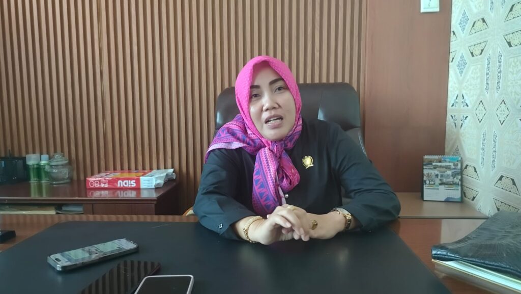 Leni Anggraini Beri Solusi Alihkan Pedagang Pinggir Jalan ke Pasar Induk