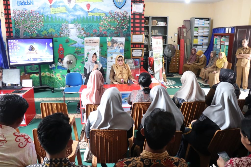 Studi tiru SMPN 35 Samarinda di Jalan Pirus – Awang Long, Selasa (29/10/2024)