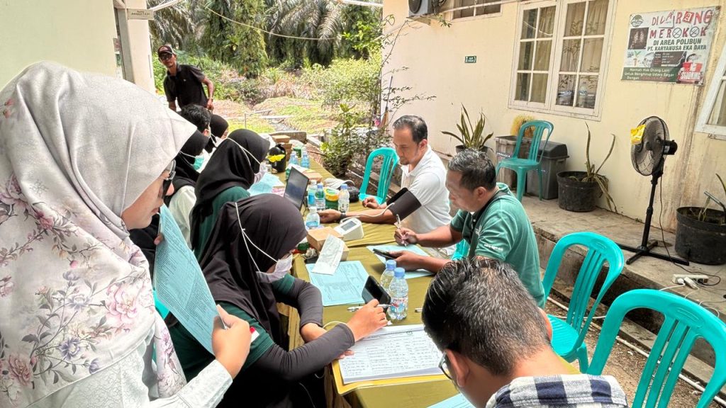 Pekerja PT KED bersama PMI gelar donor darah