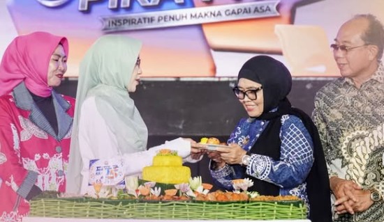 Wali Kota Bontang, Neni Moerniaeni.