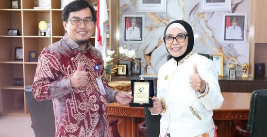 Wali Kota Bontang, Neni Moerniaeni.